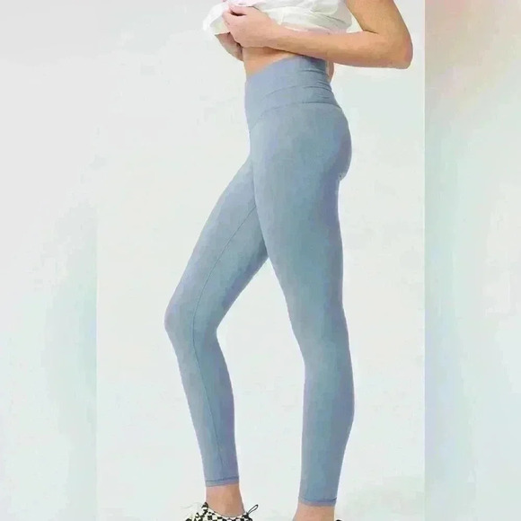 Terez TLC Leggings - Dove Gray - Butter Soft - Size S - Picture 4 of 9